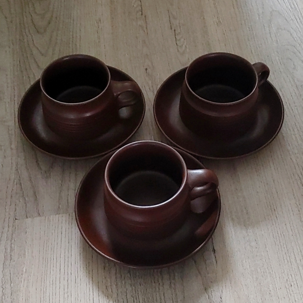 Vintage tea cups and saucers